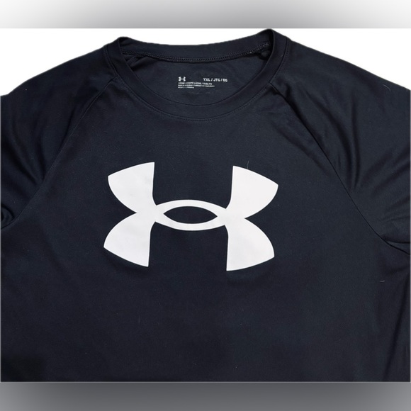 Boys under Armour Dri-Fit Size-YXL; Black & Slate Gray/EUC $15 for both - Picture 1 of 7